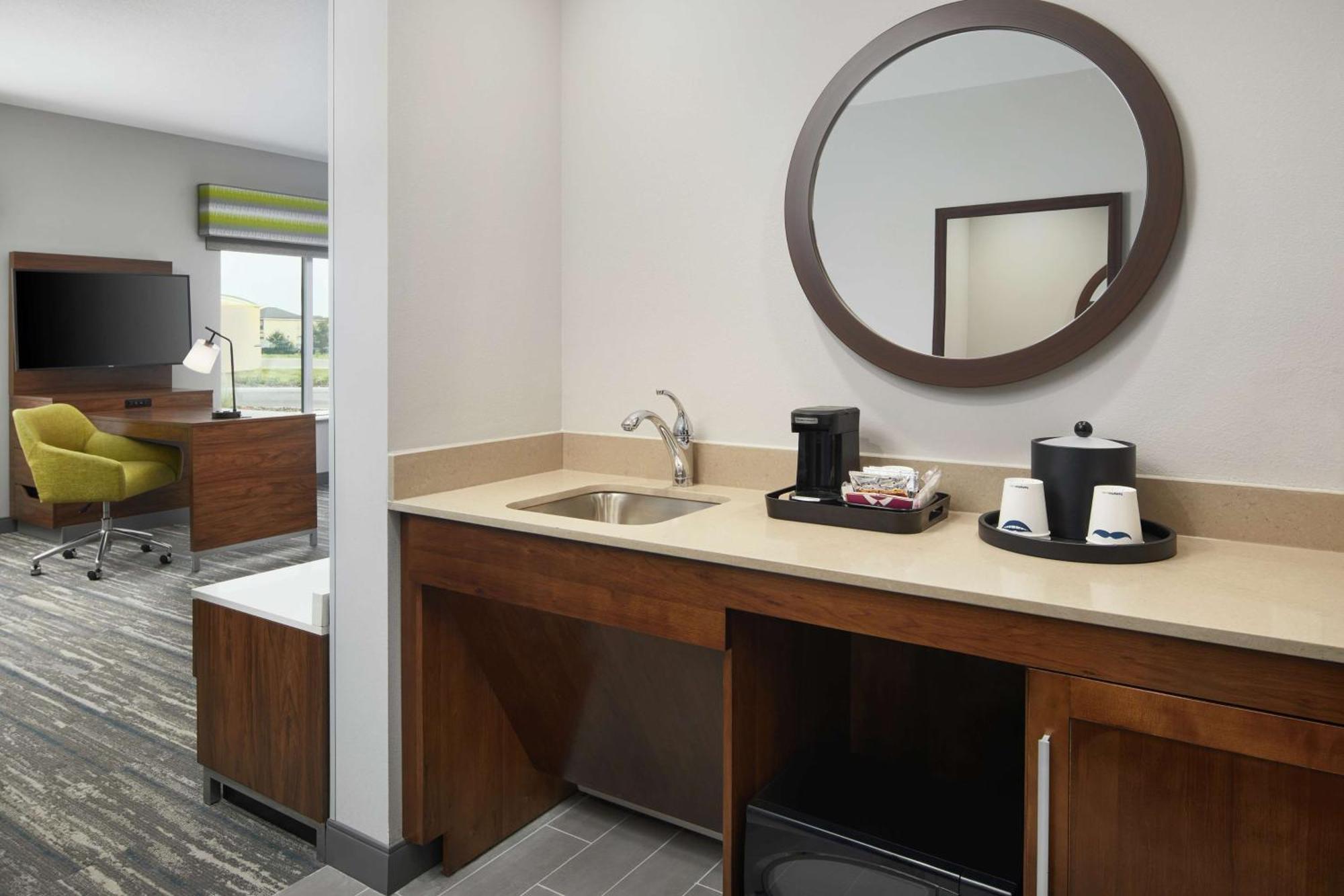Hampton Inn Odessa Trinity Esterno foto